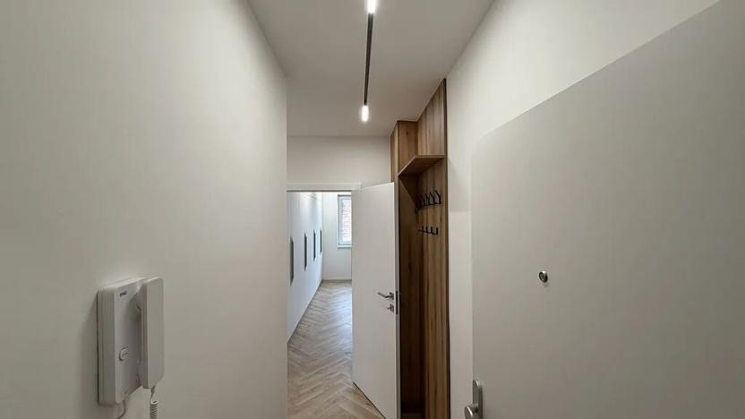 Pronájem bytu 2+1, Zlín, Věžové domy, 65 m2