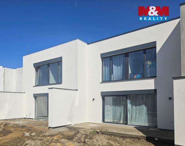 Prodej rodinného domu, Sezemice, 121 m2