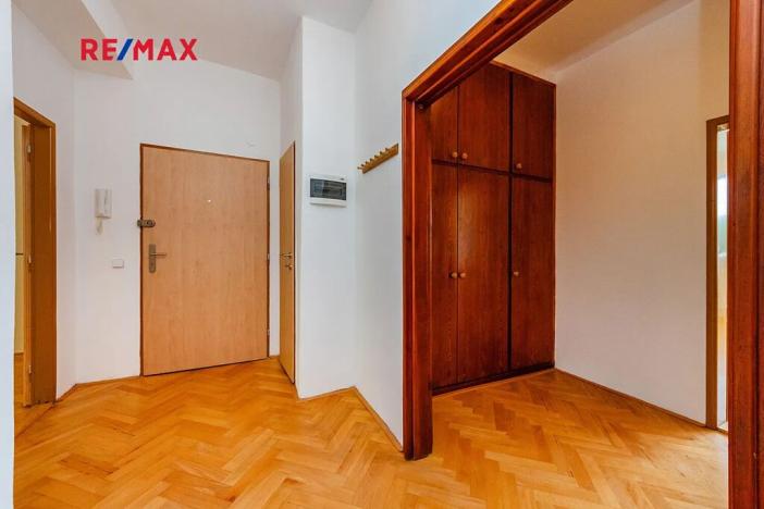 Pronájem bytu 2+1, Praha - Střešovice, Na Petynce, 63 m2