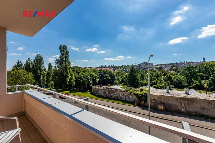 Pronájem bytu 2+1, Praha - Střešovice, Na Petynce, 63 m2