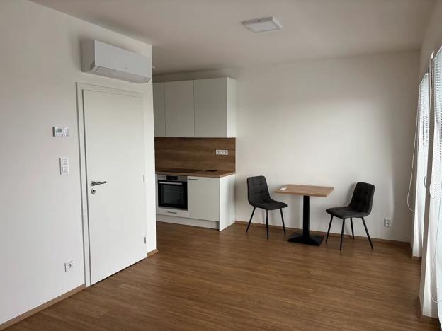 Pronájem bytu 1+kk, Přerov, Čechova, 28 m2