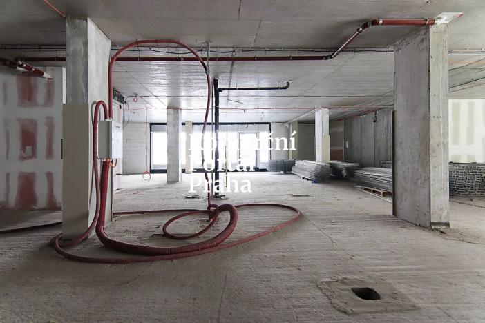 Pronájem restaurace, Praha - Nusle, Lomnického, 470 m2