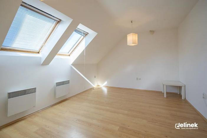 Prodej bytu 4+1, Polička, 1. máje, 94 m2