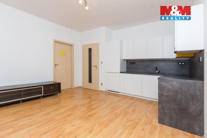 Pronájem bytu 2+1, Pardubice - Zelené Předměstí, Pichlova, 53 m2