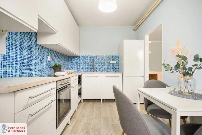 Prodej bytu 3+1, Lubenec, Pražská, 69 m2