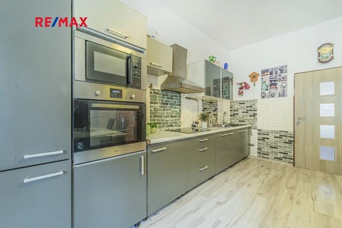 Prodej vícegeneračního domu, Cítoliby, Lounská, 300 m2