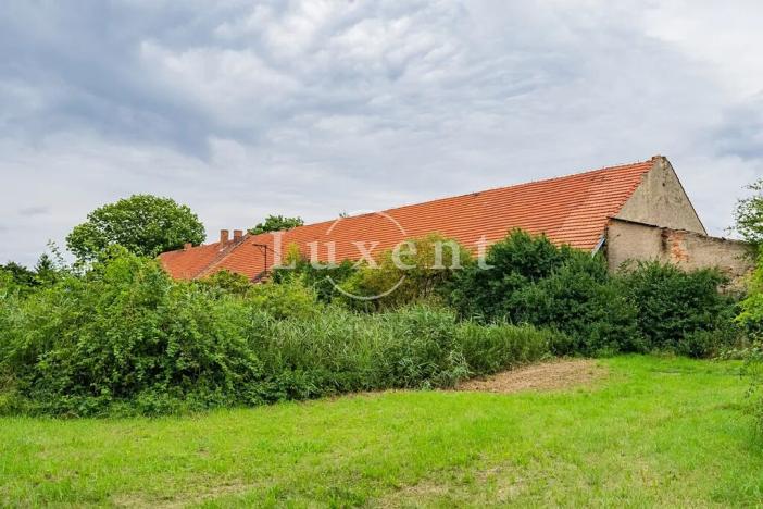 Prodej zemědělského objektu, Běrunice, 600 m2