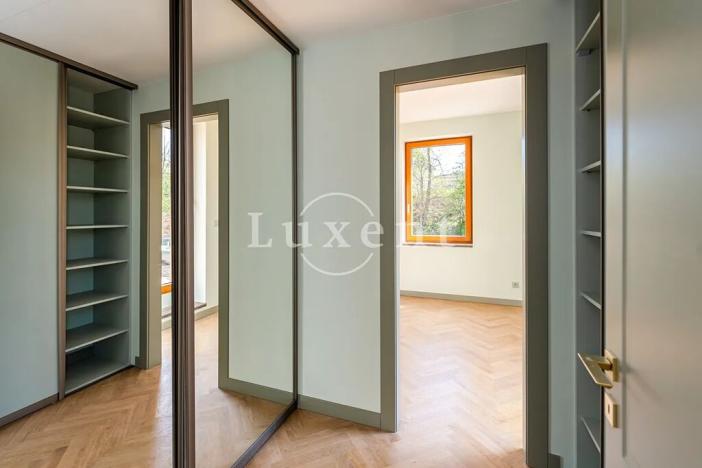 Prodej bytu 4+kk, Praha - Suchdol, Pod rybníčkem, 283 m2