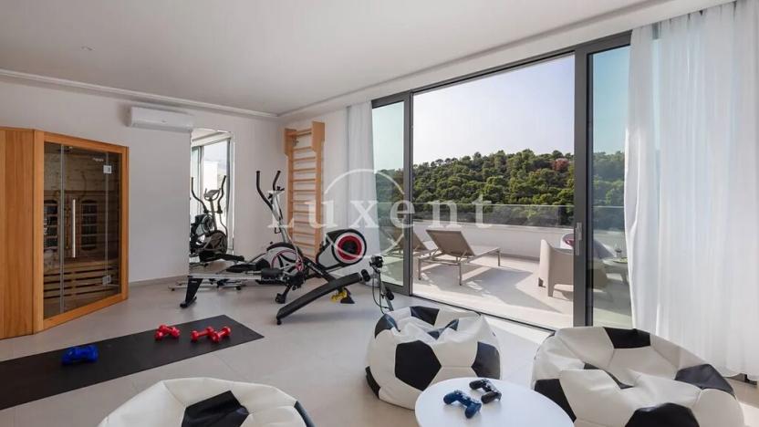 Prodej vily, Bol, Chorvatsko, 300 m2