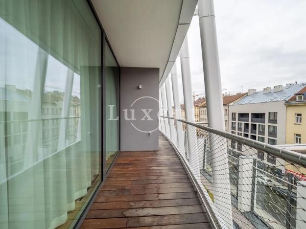 Pronájem bytu 2+kk, Praha - Smíchov, Holečkova, 72 m2