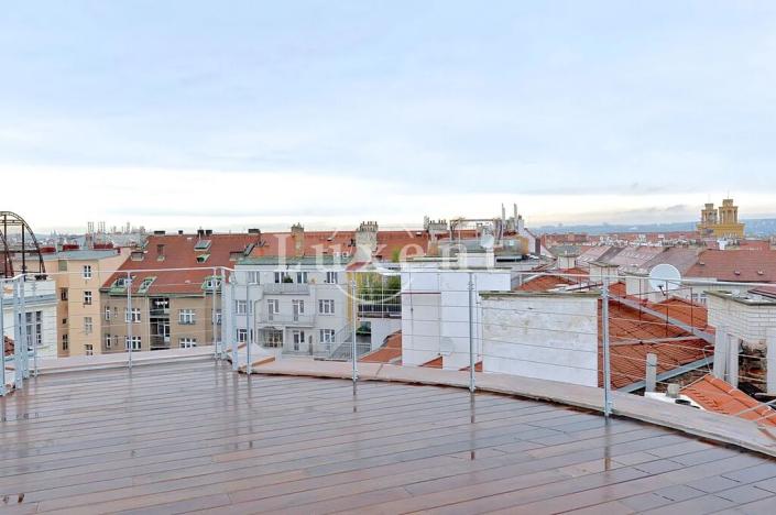 Pronájem bytu 2+kk, Praha - Vinohrady, náměstí Jiřího z Poděbrad, 60 m2