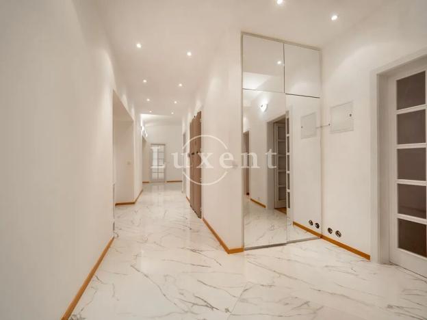 Pronájem bytu 6+kk a větší, Praha - Nové Město, Rašínovo nábřeží, 200 m2