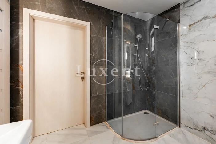 Prodej rodinného domu, Horní Planá, 186 m2