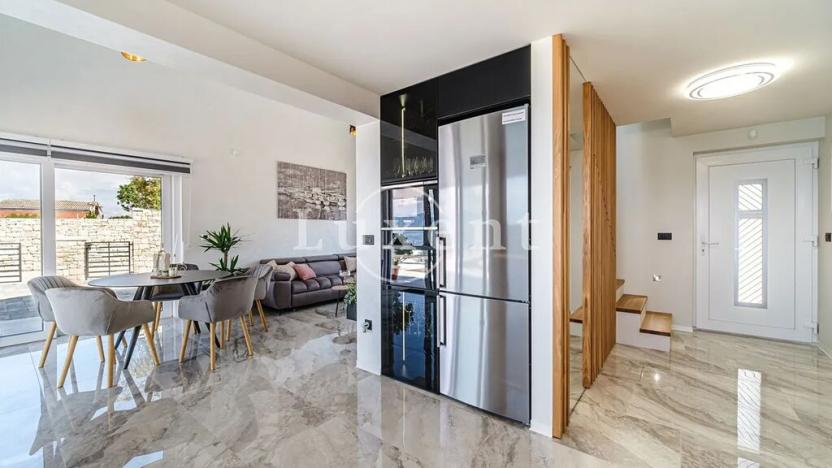 Prodej vily, Bol, Chorvatsko, 96 m2