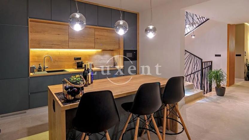 Prodej vily, Trogir, Chorvatsko, 370 m2