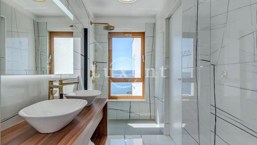 Prodej vily, Makarska, Chorvatsko, 400 m2