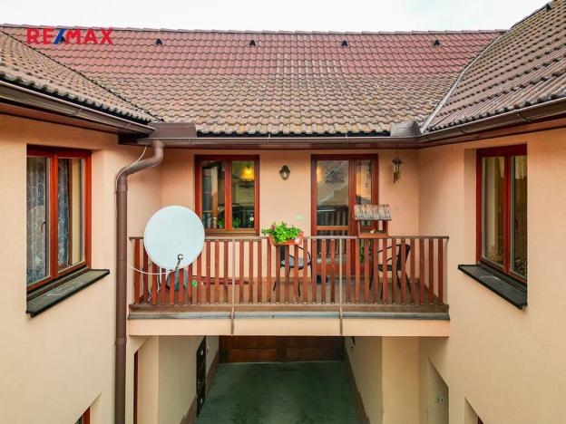 Prodej rodinného domu, Uhřice, 380 m2