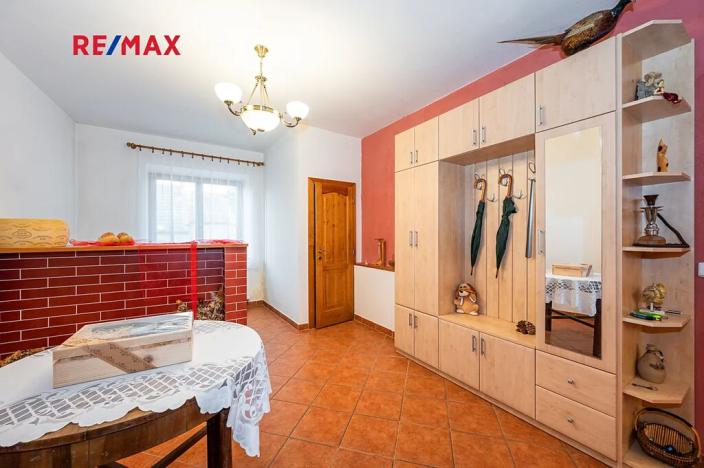 Prodej rodinného domu, Uhřice, 380 m2