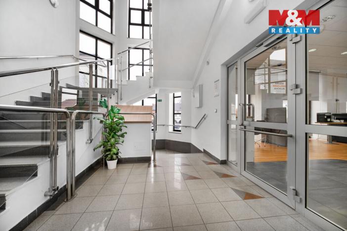 Prodej obchodního prostoru, Ústí nad Orlicí, Mírové nám., 1000 m2