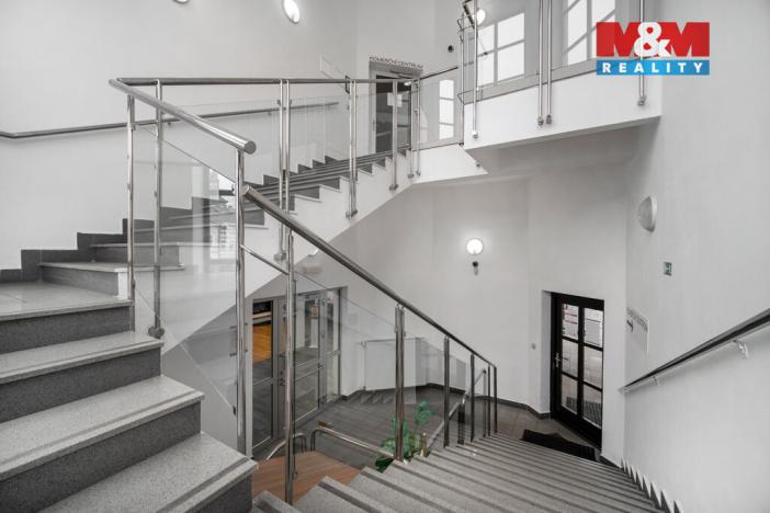 Prodej obchodního prostoru, Ústí nad Orlicí, Mírové nám., 1000 m2