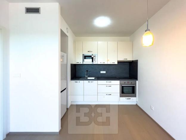 Pronájem bytu 2+kk, Praha - Strašnice, Michelangelova, 45 m2