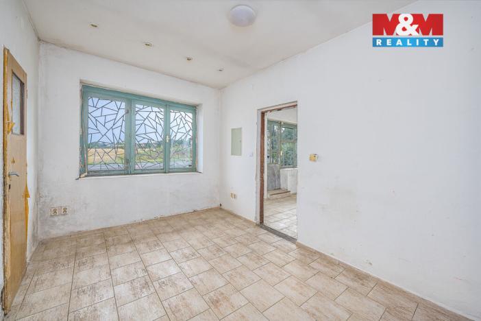 Prodej rodinného domu, Krakovany, 780 m2