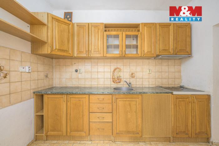 Prodej rodinného domu, Krakovany, 780 m2