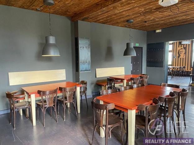 Prodej obchodního prostoru, Vrchlabí, Českých bratří, 1200 m2