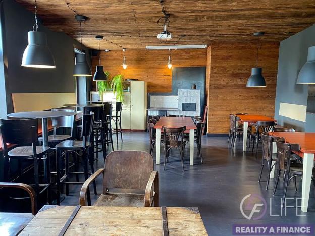 Prodej obchodního prostoru, Vrchlabí, Českých bratří, 1200 m2