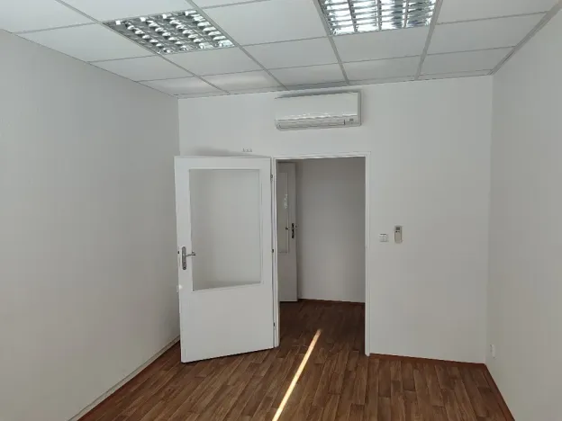 Pronájem kanceláře, Praha - Kunratice, Dobronická, 160 m2