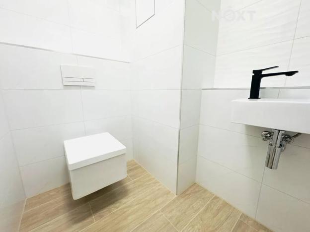 Pronájem bytu 2+kk, České Budějovice, Branišovská, 78 m2