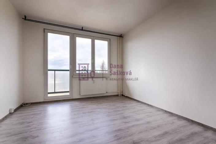 Pronájem bytu 2+kk, Jindřichův Hradec, sídliště Vajgar, 45 m2