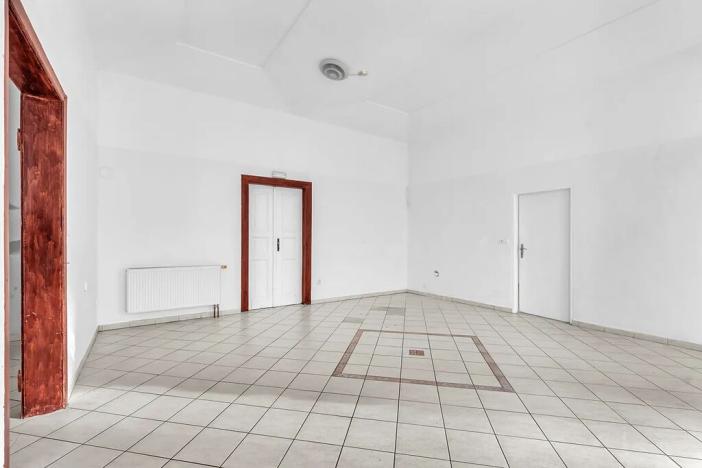 Pronájem obchodního prostoru, Hradec Králové, Tomkova, 133 m2