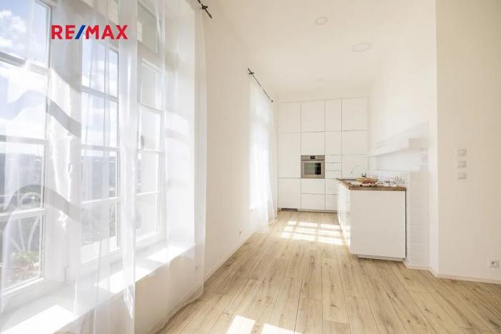 Prodej vícegeneračního domu, Vráž, Nad Loděnicí, 219 m2