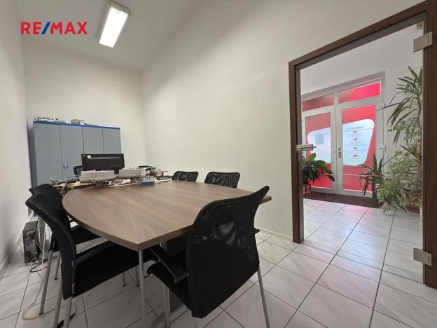 Pronájem kanceláře, Blatná, Nad Lomnicí, 110 m2