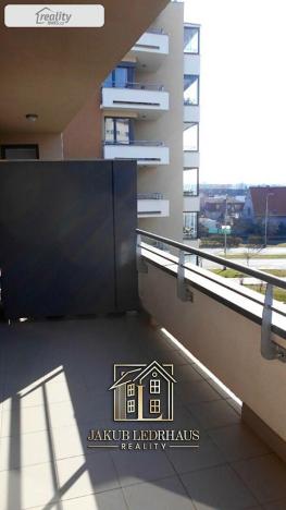 Pronájem bytu 1+kk, Praha - Kamýk, Kramperova, 31 m2