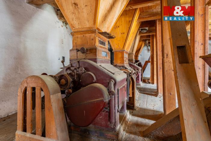 Prodej historického objektu, Klatovy - Beňovy, 934 m2