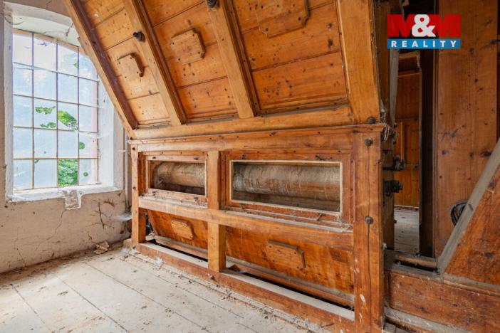 Prodej historického objektu, Klatovy - Beňovy, 934 m2