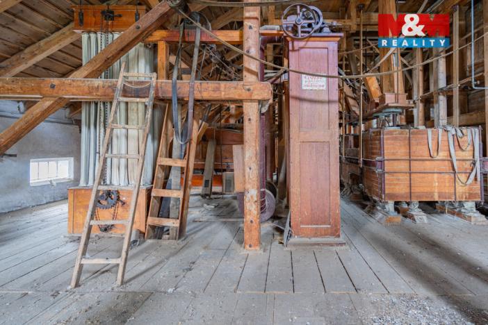 Prodej historického objektu, Klatovy - Beňovy, 934 m2