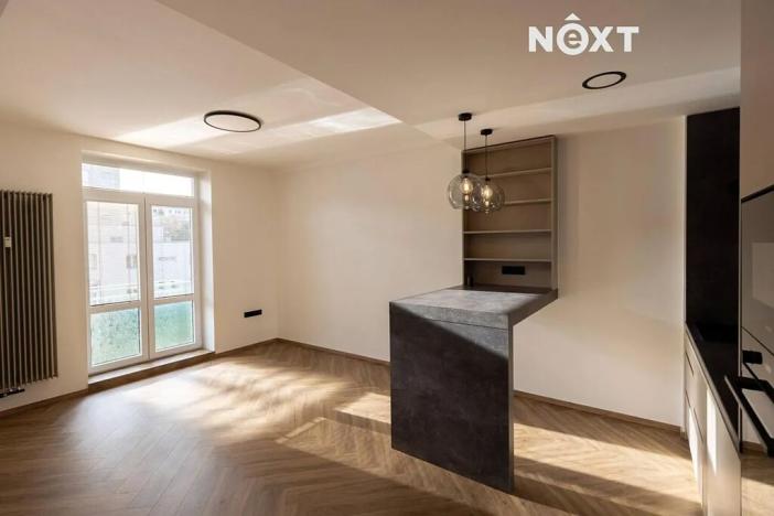 Pronájem bytu 2+kk, Zlín, Ševcovská, 41 m2