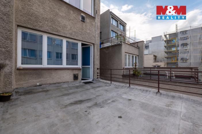 Pronájem bytu 1+kk, Zlín, náměstí Míru, 29 m2