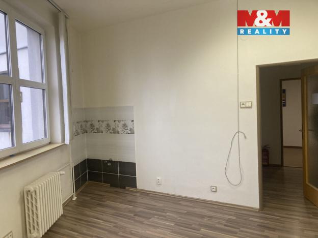 Pronájem kanceláře, Turnov, Havlíčkovo náměstí, 17 m2