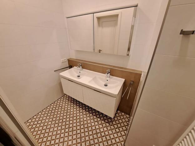 Pronájem kanceláře, Brno, Jakubské náměstí, 79 m2