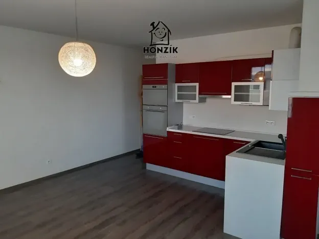 Pronájem bytu 2+kk, Praha - Uhříněves, U uhříněveské obory, 50 m2