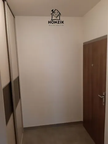 Pronájem bytu 2+kk, Praha - Uhříněves, U uhříněveské obory, 50 m2