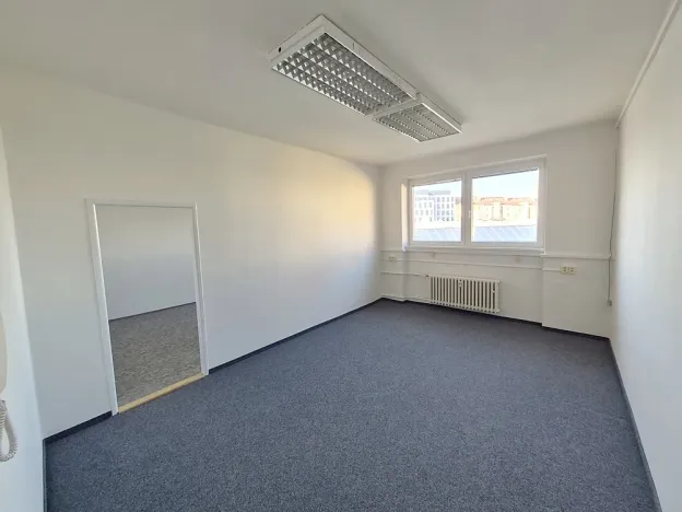 Pronájem kanceláře, Praha - Nusle, V Občanském domově, 38 m2