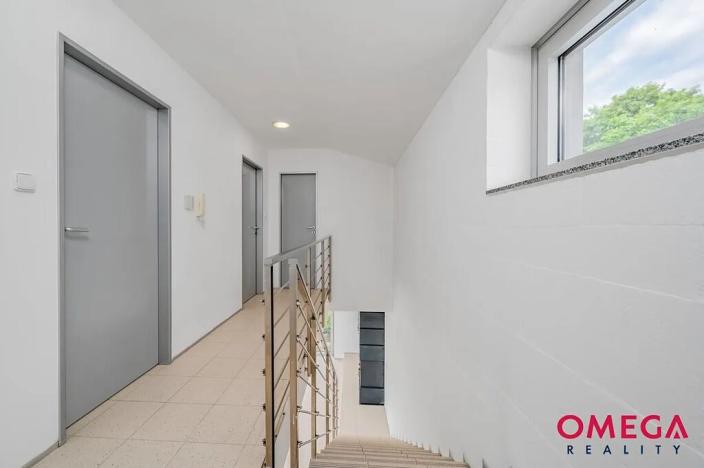 Pronájem rodinného domu, Kamenice, Vnitřní, 140 m2