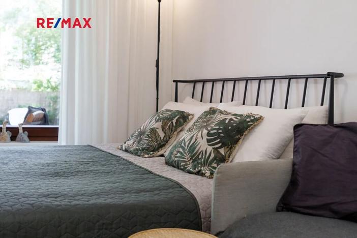 Prodej bytu 1+kk, Praha - Smíchov, Jeřabinová, 26 m2