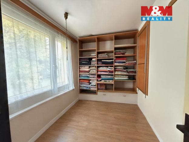 Prodej bytu 3+1, Náchod, Běloveská, 59 m2