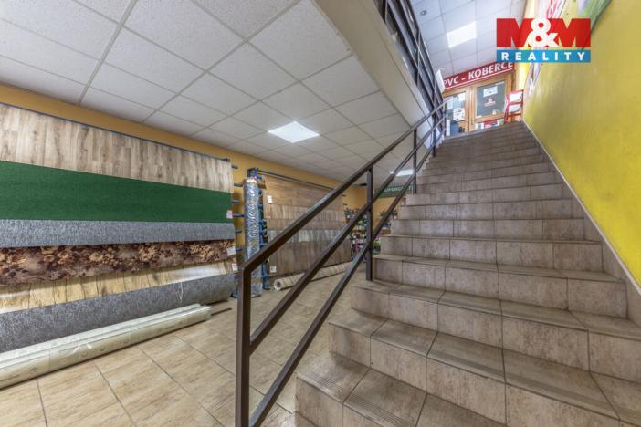 Prodej obchodního prostoru, Tanvald - Šumburk nad Desnou, Krkonošská, 1500 m2